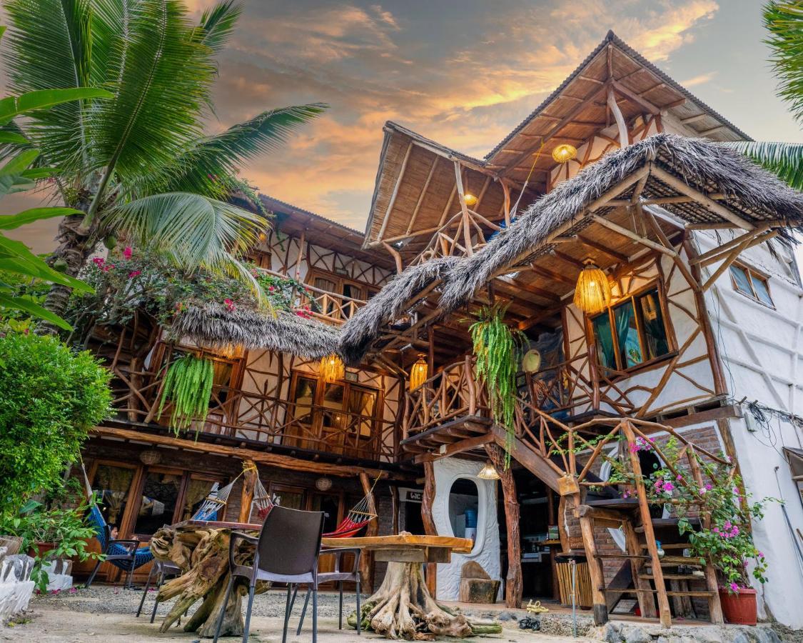 Hostal Rutamar Каноа Екстериор снимка